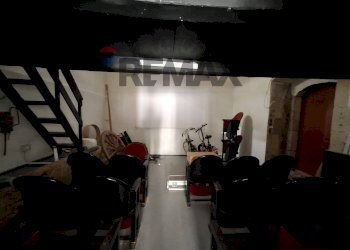 Parcheggio - Box Vico Bronzetti
 
9, Noto - photo 12