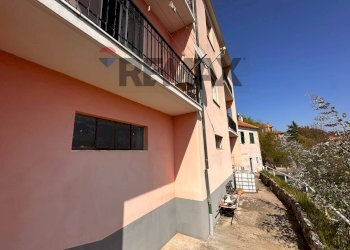 Edificio all\'aperto - Casa indipendente Via Ronco
 
17, Quiliano - foto 40