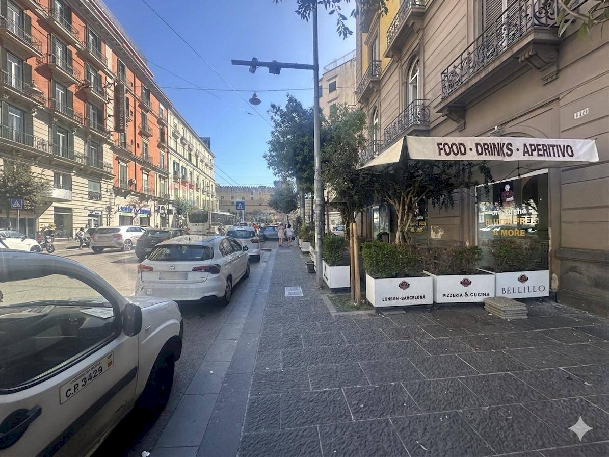 Edificio all\'aperto - Ufficio Via Agostino Depretis
 
114, Napoli - foto 3