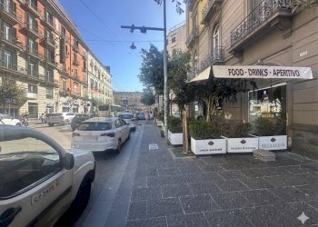 Edificio all\'aperto - Ufficio Via Agostino Depretis
 
114, Napoli - foto 3