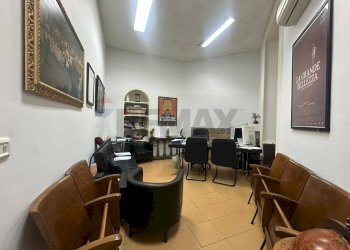 Sala da pranzo - Ufficio Via Agostino Depretis
 
114, Napoli - foto 9