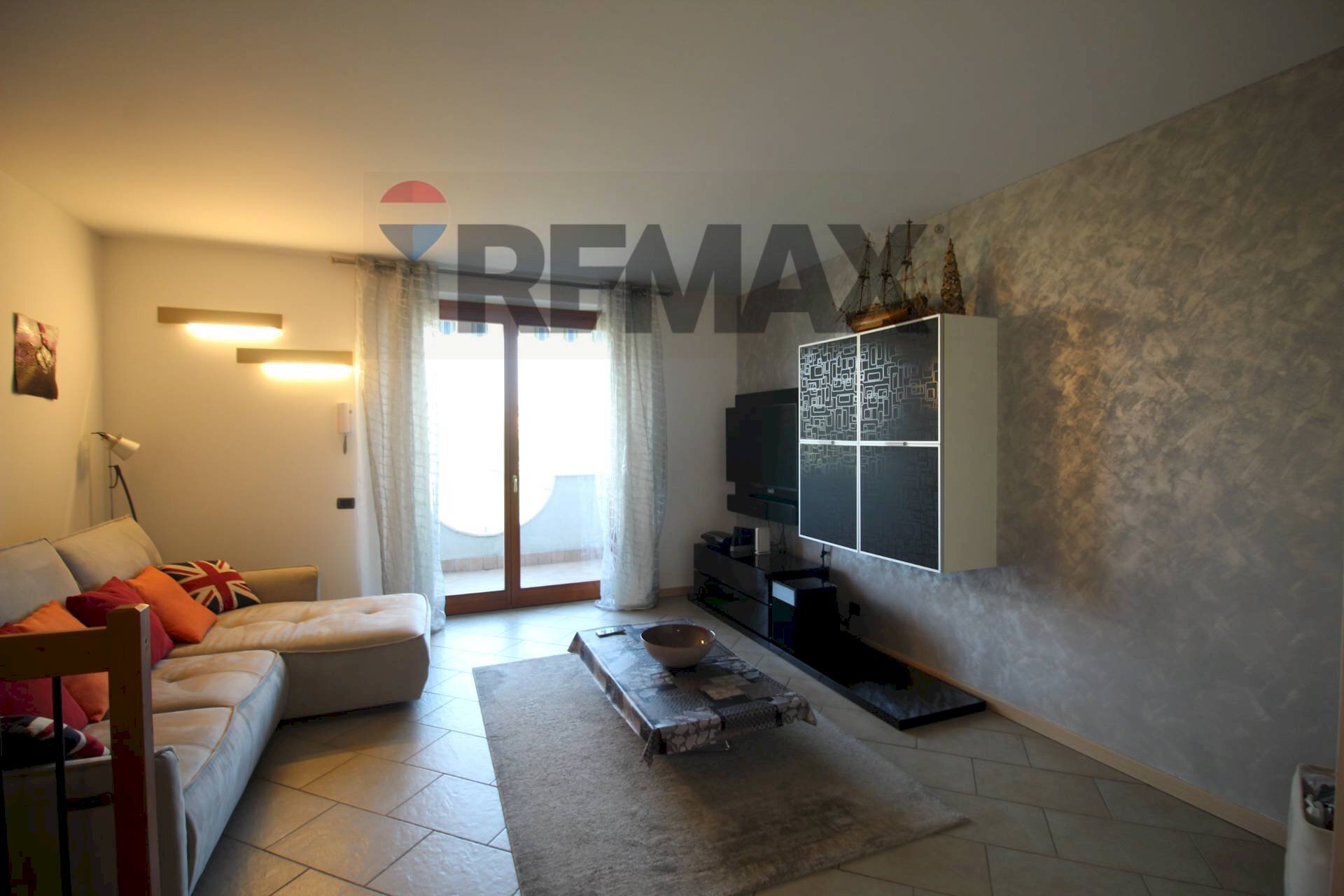 Soggiorno - Three-room apartment VIA PESENTI
 
56/A, Dalmine - photo 1