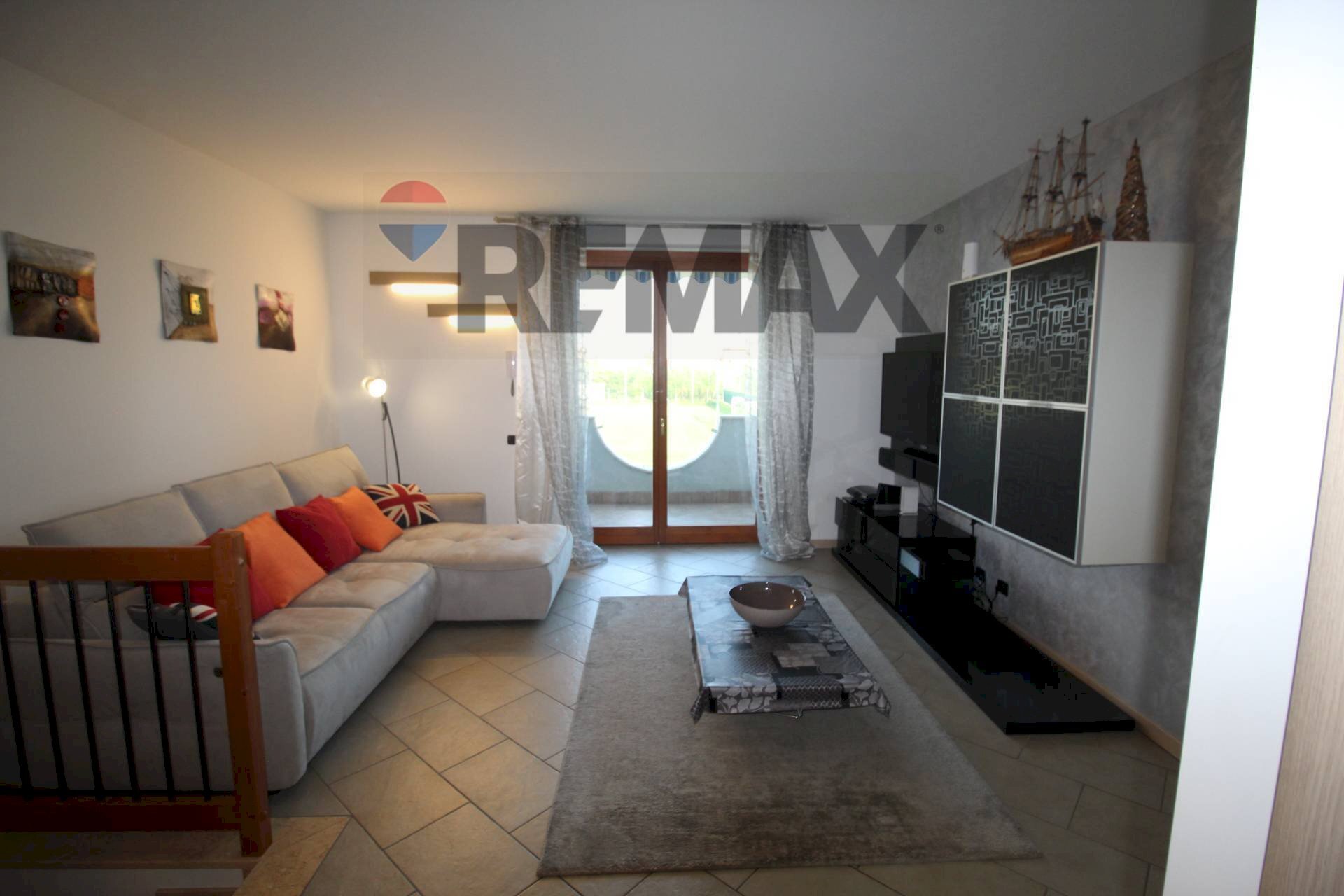 Soggiorno - Three-room apartment VIA PESENTI
 
56/A, Dalmine - photo 3