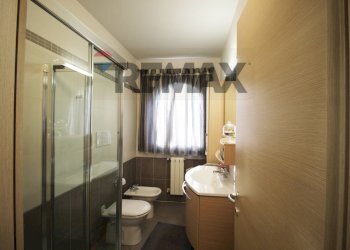Bagno - Three-room apartment VIA PESENTI
 
56/A, Dalmine - photo 13