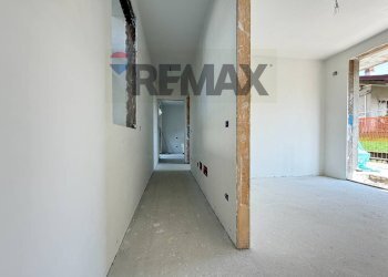 Hall / corridoio - Trilocale Osio Sotto - foto 26