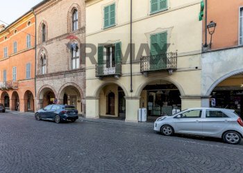 Edificio all\'aperto - Loft Via Roma
 
111, Busseto - foto 22