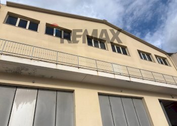 Edificio all\'aperto - Capannone Predda Niedda Strada
 
42, Sassari - foto 2