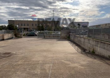 Terrazza - Capannone Predda Niedda Strada
 
42, Sassari - foto 8