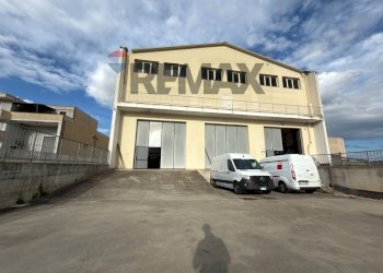 Edificio all\'aperto - Capannone Predda Niedda Strada
 
42, Sassari - foto 9