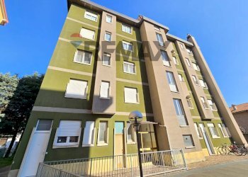 Edificio all\'aperto - Trilocale via IV novembre
 
20, Muggiò - foto 3