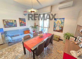 Sala da pranzo - Trilocale via IV novembre
 
20, Muggiò - foto 10