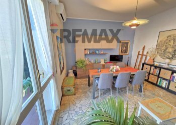 Sala da pranzo - Trilocale via IV novembre
 
20, Muggiò - foto 18