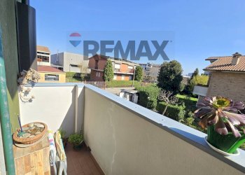 Balcone - Trilocale via IV novembre
 
20, Muggiò - foto 43