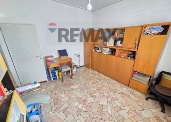 Camera / camera da letto - Trilocale via IV novembre
 
20, Muggiò - foto 46