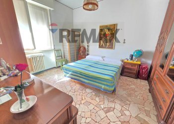 Camera / camera da letto - Trilocale via IV novembre
 
20, Muggiò - foto 57