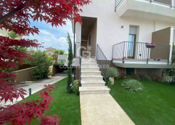 FACCIATA - Villa Zona Via Todeschino, Sirmione - foto 1