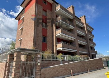Edificio all\'aperto - Trilocale Strada Ambolana
 
11, Parma - foto 1