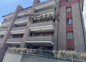 Edificio all\'aperto - Trilocale Strada Ambolana
 
11, Parma - foto 2