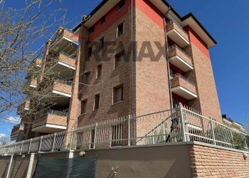 Edificio all\'aperto - Trilocale Strada Ambolana
 
11, Parma - foto 3