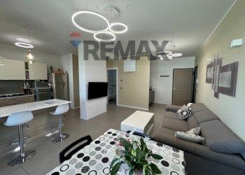 Sala da pranzo - Trilocale Strada Ambolana
 
11, Parma - foto 10