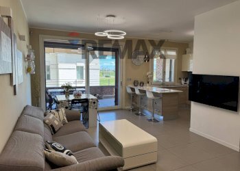 Sala da pranzo - Trilocale Strada Ambolana
 
11, Parma - foto 14