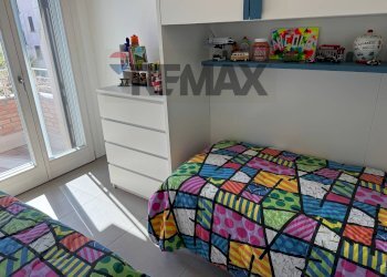 Camera / camera da letto - Trilocale Strada Ambolana
 
11, Parma - foto 27