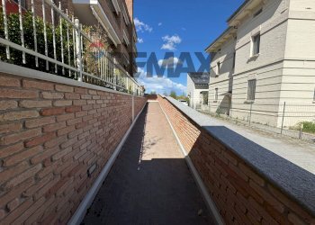 Terrazza - Trilocale Strada Ambolana
 
11, Parma - foto 38