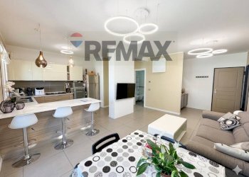 Sala da pranzo - Trilocale Strada Ambolana
 
11, Parma - foto 16