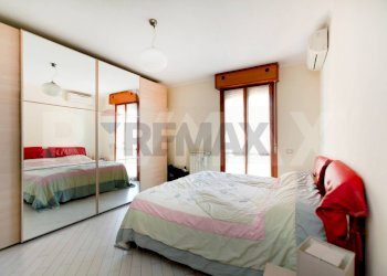 Camera / camera da letto - Three-room apartment Via Fiume Bianco
 
5, Roma - photo 19