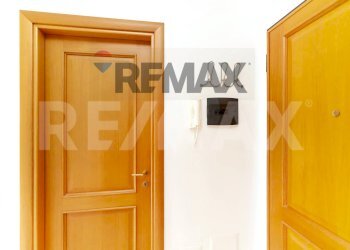 Hall / corridoio - Bilocale Roma - foto 9