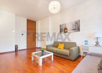 Soggiorno - Two-room apartment Via Volturno
 
80, Brugherio - photo 3