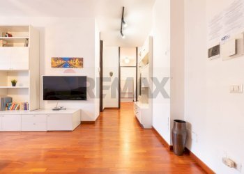 Soggiorno - Two-room apartment Via Volturno
 
80, Brugherio - photo 7