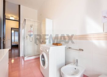 Bagno - Two-room apartment Via Volturno
 
80, Brugherio - photo 16