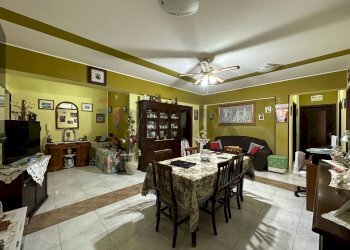 Sala da pranzo - Appartamento Via Papa Giovanni XIII
 
8, Pace del Mela - foto 2