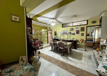 Sala da pranzo - Appartamento Via Papa Giovanni XIII
 
8, Pace del Mela - foto 5