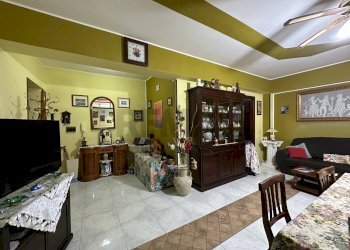 Soggiorno - Appartamento Via Papa Giovanni XIII
 
8, Pace del Mela - foto 6