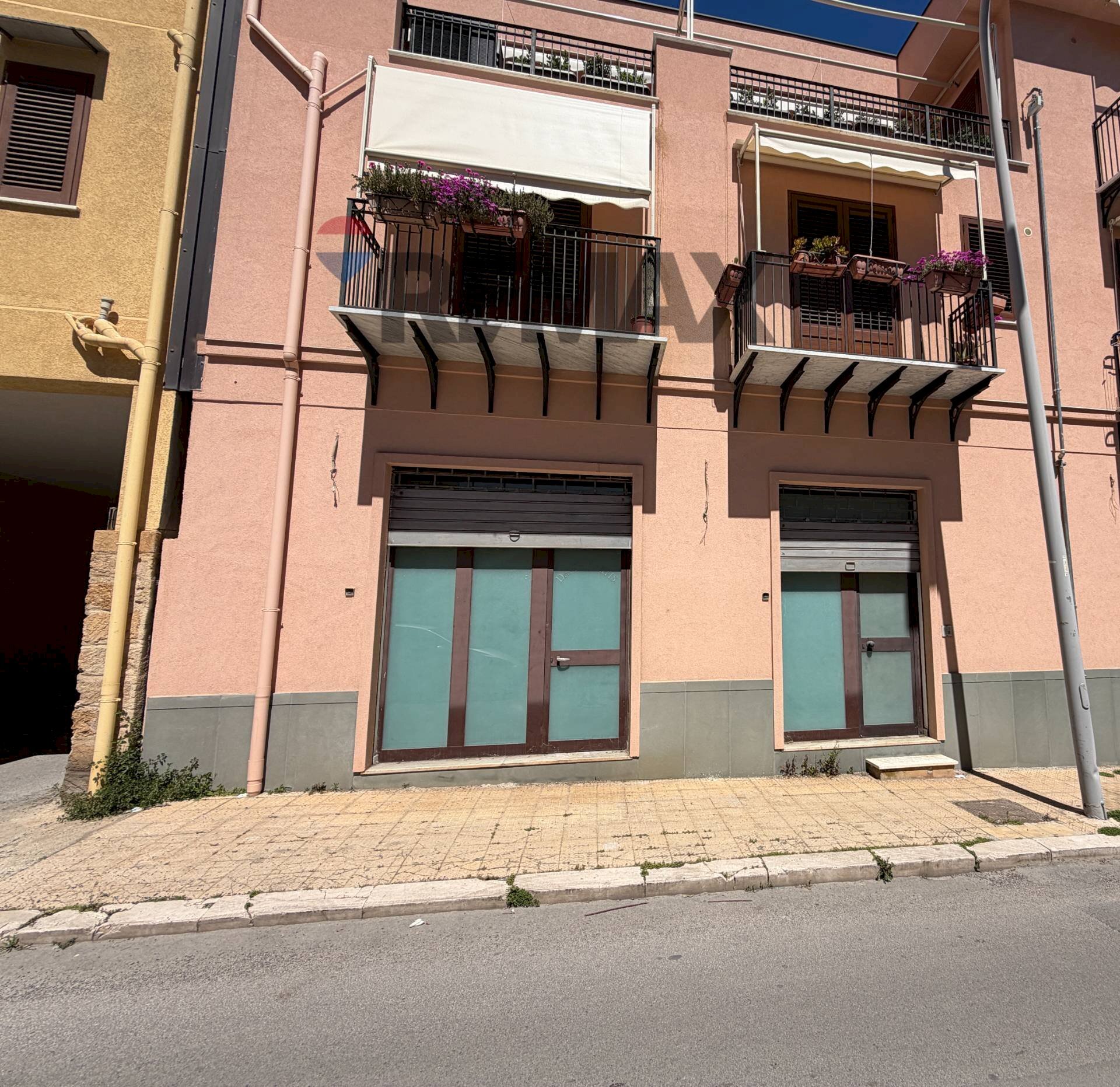 Edificio all\'aperto - Locale Commerciale Via San Marco
 
6, Santa Flavia - foto 1