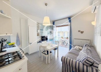 Foto 1 - Bilocale Via Fogazzaro
 
5, Loano - foto 1