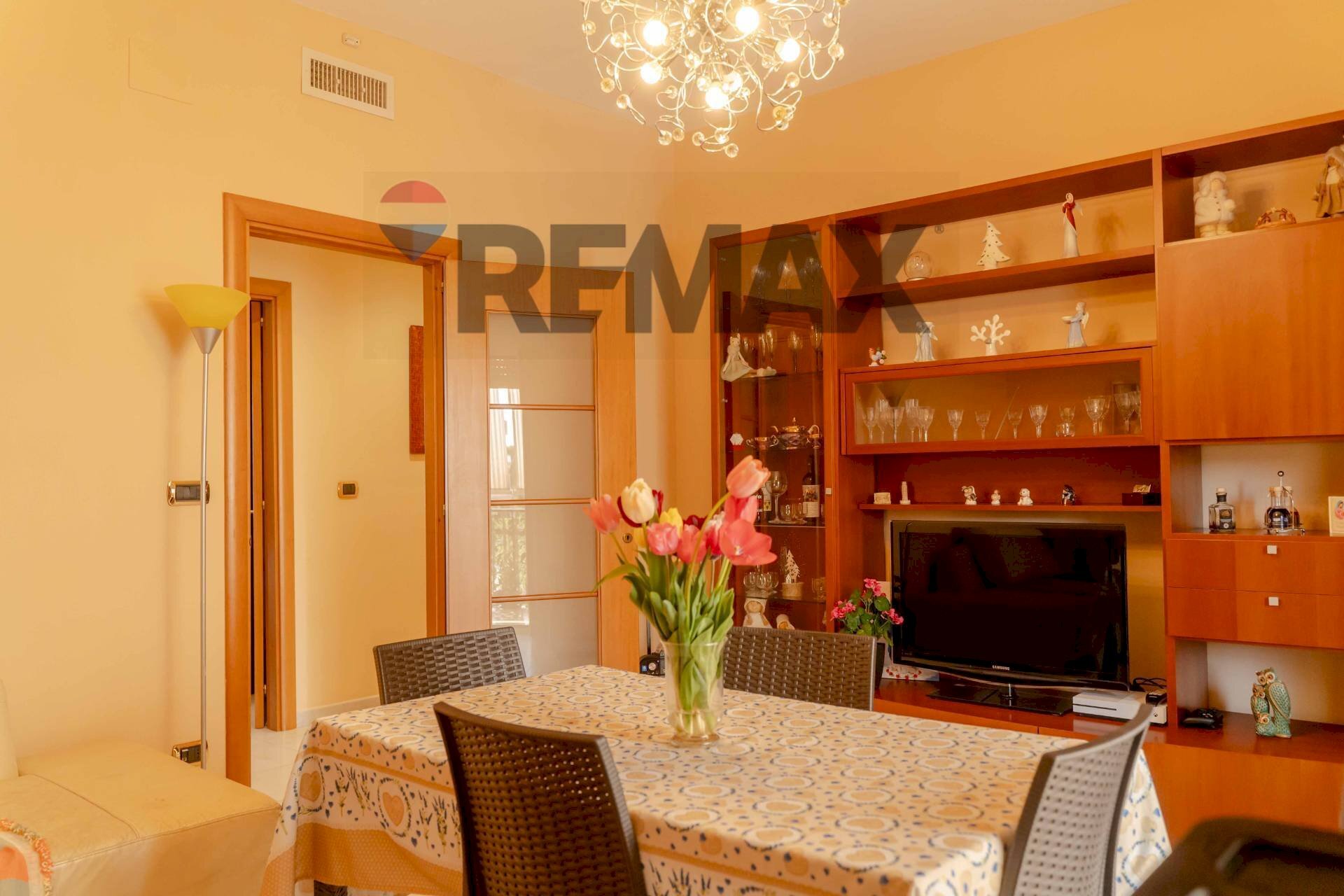 Sala da pranzo - Trilocale Via Oristano
 
6, Modugno - foto 2