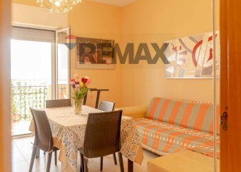 Sala da pranzo - Trilocale Via Oristano
 
6, Modugno - foto 1