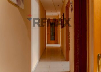 Hall / corridoio - Trilocale Via Oristano
 
6, Modugno - foto 6