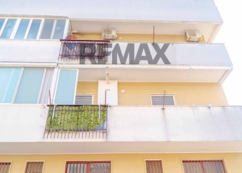 Edificio all\'aperto - Trilocale Via Oristano
 
6, Modugno - foto 18