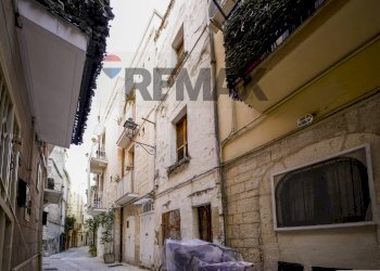 Edificio all\'aperto - Trilocale via Vergini
 
30, Modugno - foto 1