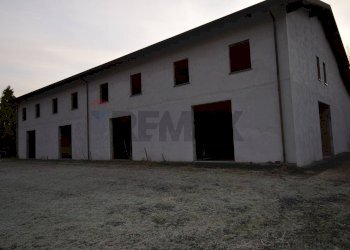 Edificio all\'aperto - Rustic case sparse monte basso, Castell'Arquato - photo 7
