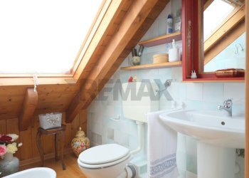 Bagno - Villa Bifamiliare VIA MAGGIORE, Roana - foto 13