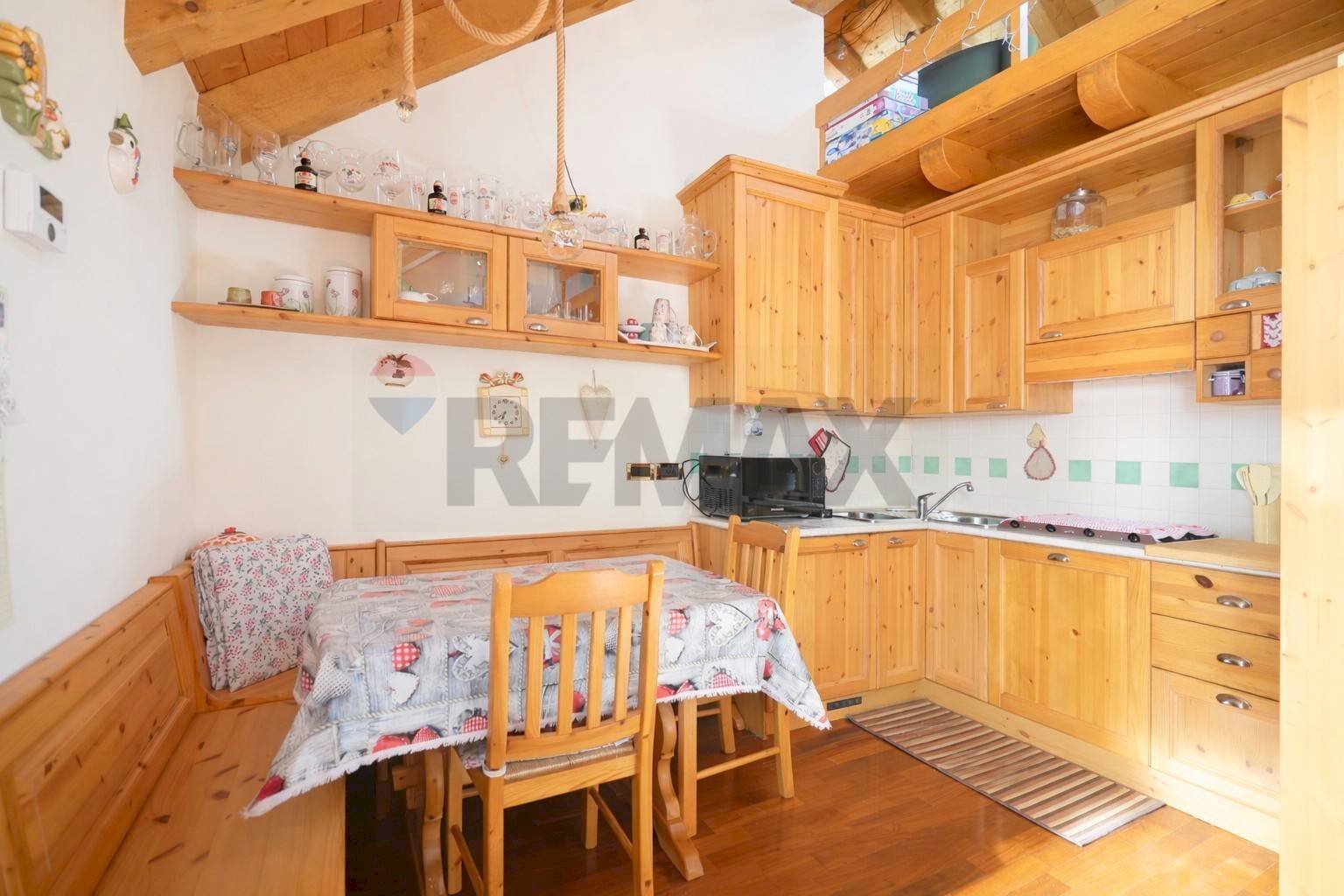 Cucina - Quadrilocale VIA FORTINO, Roana - foto 3