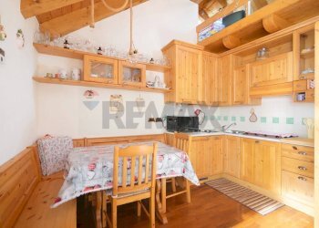 Cucina - Quadrilocale VIA FORTINO, Roana - foto 3