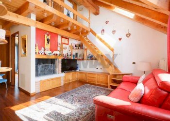 Soggiorno - Quadrilocale VIA FORTINO, Roana - foto 5