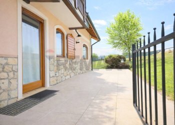 Terrazza - Casa semi indipendente VIA ZEBIO
 
37, Roana - foto 2