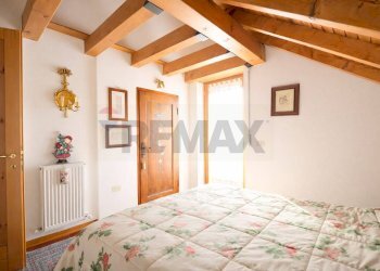 Camera / camera da letto - Casa semi indipendente VIA ZEBIO
 
37, Roana - foto 16